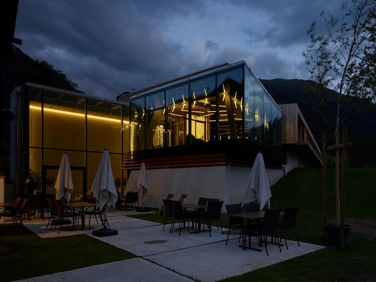Hotel Glocke Reckingen Exterior foto