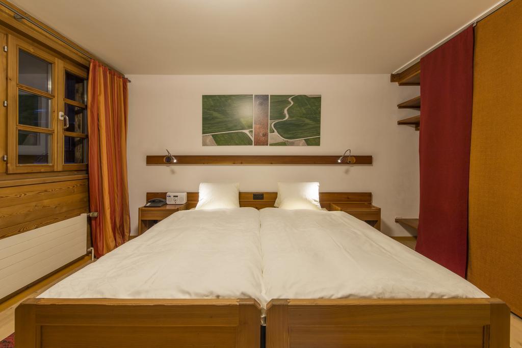 Hotel Glocke Reckingen Exterior foto